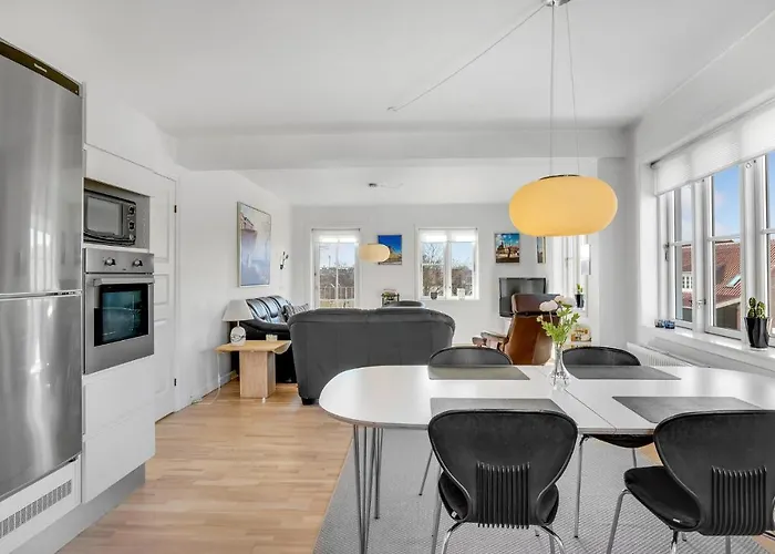 Sveavej Apartment *